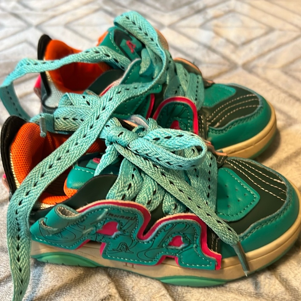 Size 11kids SHEIN brand